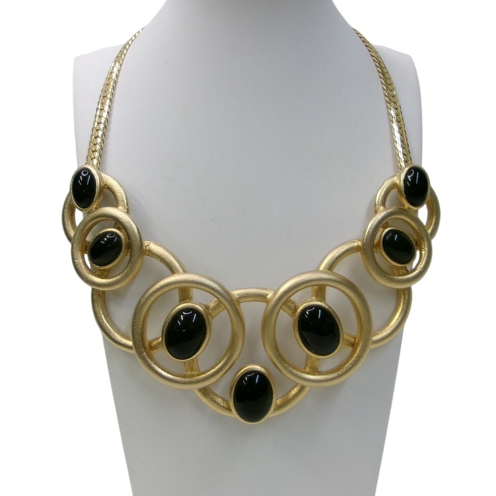 Vintage Unsigned Matte Gold Tone Circle & Black Glass Choker Collar Necklace